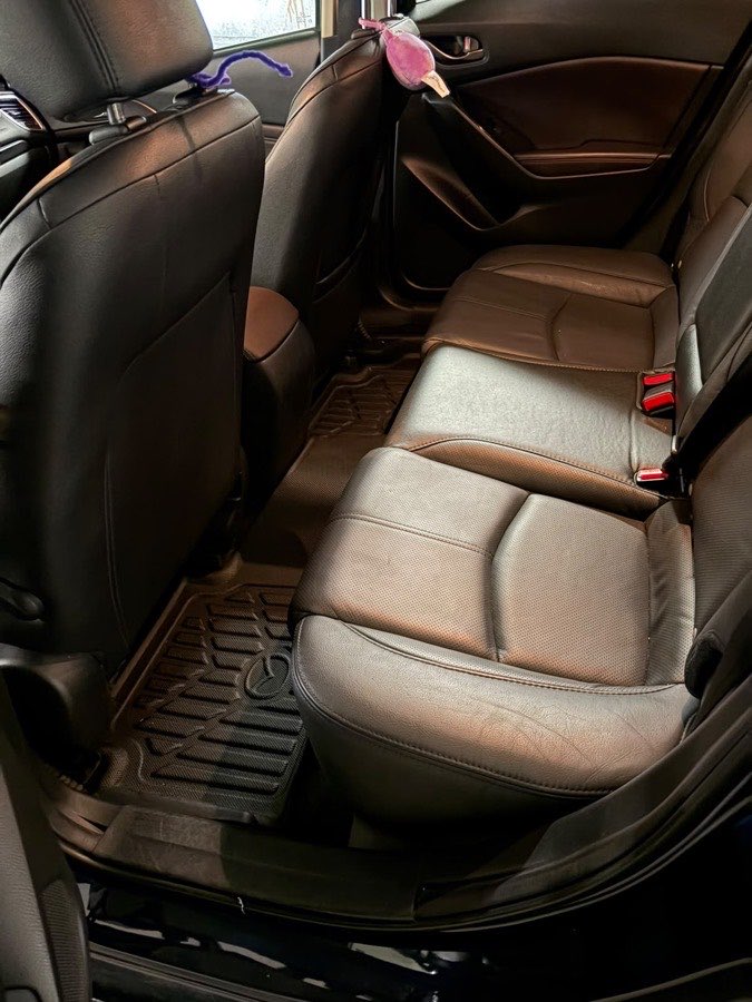 Back seats and rear floor, after Chrome Detailing cleaned it